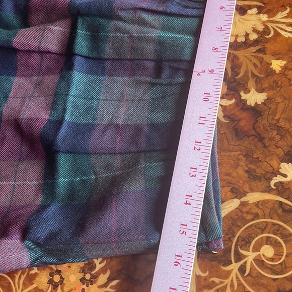 THEORY plaid wool miniskirt sz 6/8 schoolgirl - Picture 4 of 4